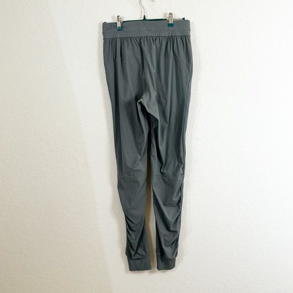 Lululemon Beyond the Studio Jogger - Picture 4 of 8